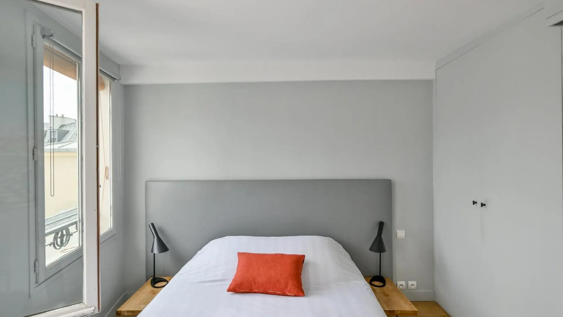 Stunning One-bedroom, Marais - Place Des Vosges