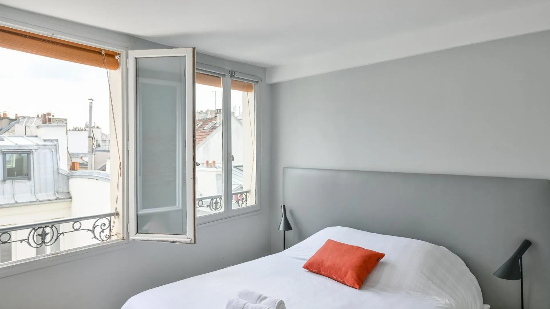 Apartment Stunning One-bedroom, Marais - Place Des Vosges *